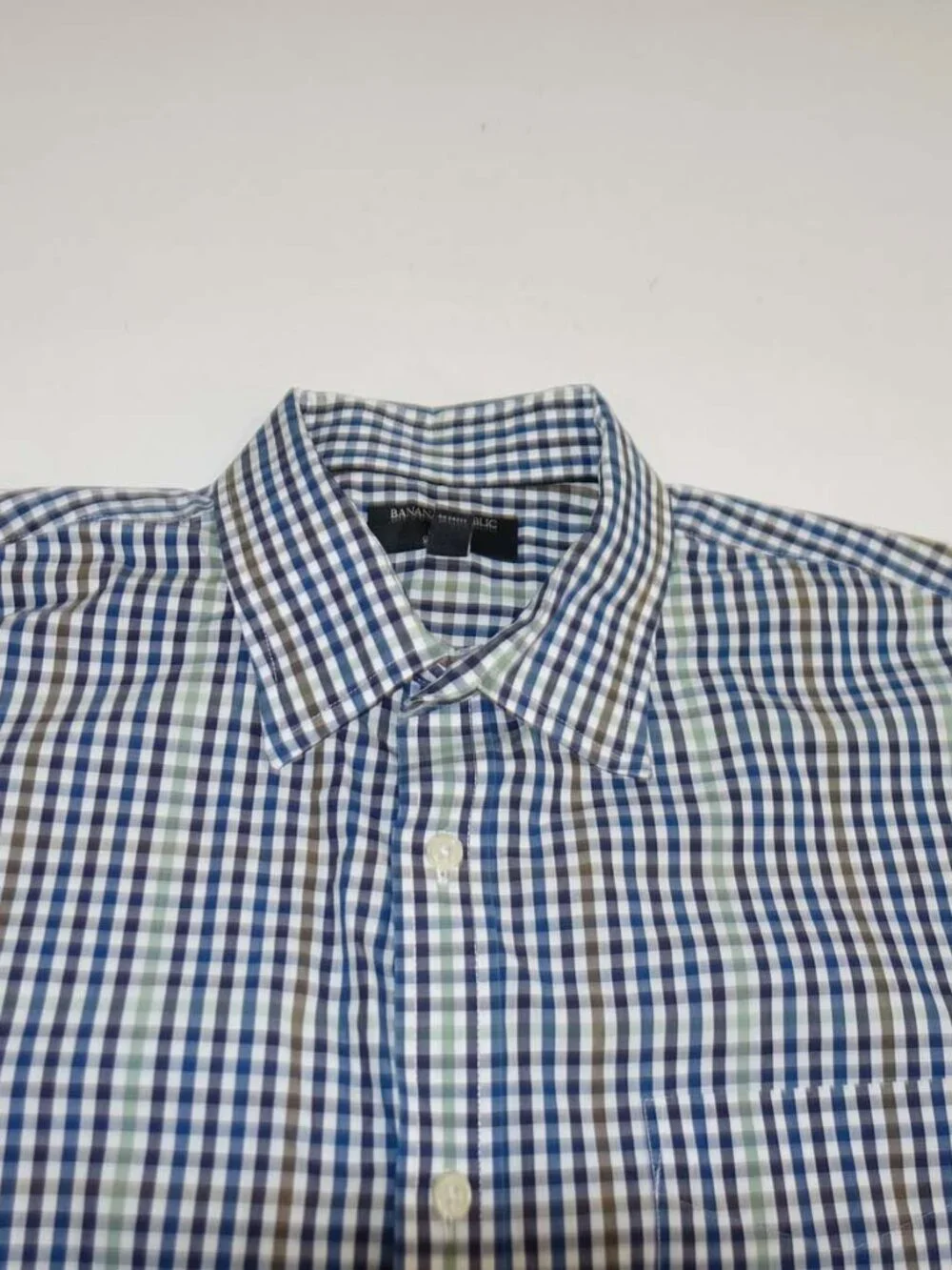 Banana Republic Men's Non Iron Classic Fit Dress Shirt Large 16 - 16.5 Gingham